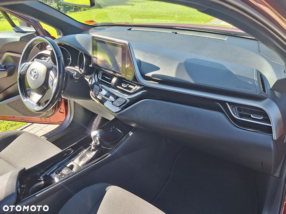 Toyota C-HR - 22