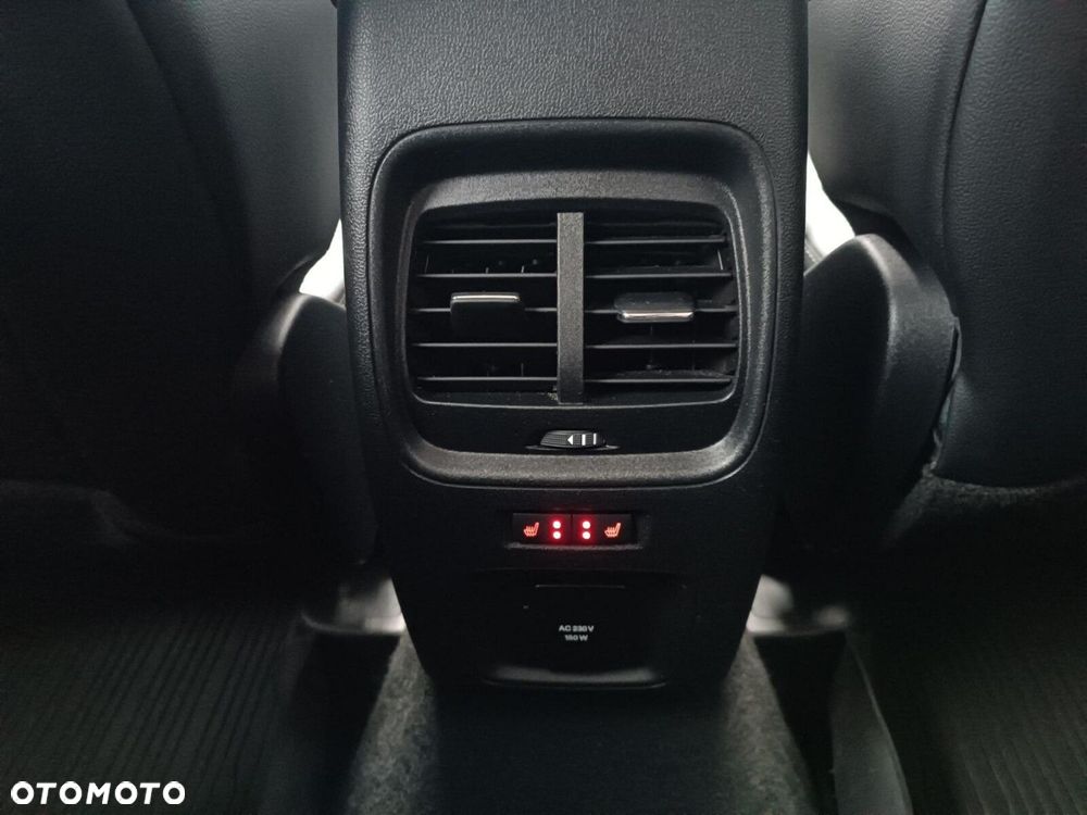 Ford Kuga 2.0 TDCi FWD Titanium - 38