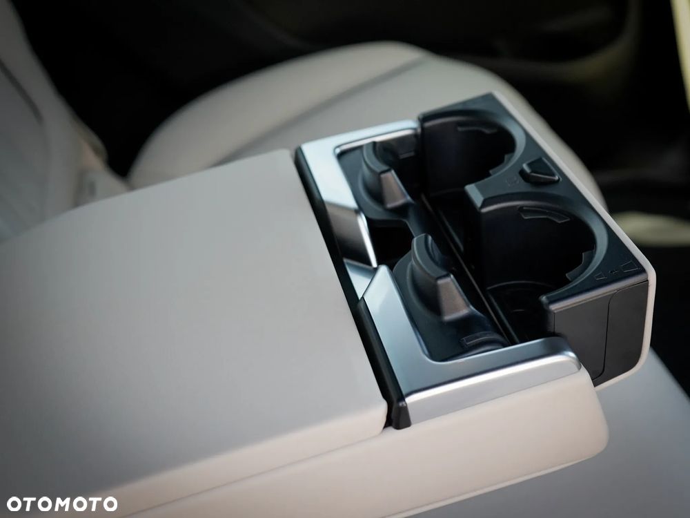 BMW X7 M50i sport - 25