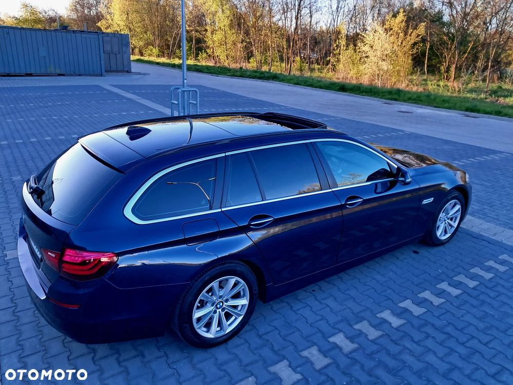 BMW Seria 5 525d Sport-Aut Luxury Line - 27
