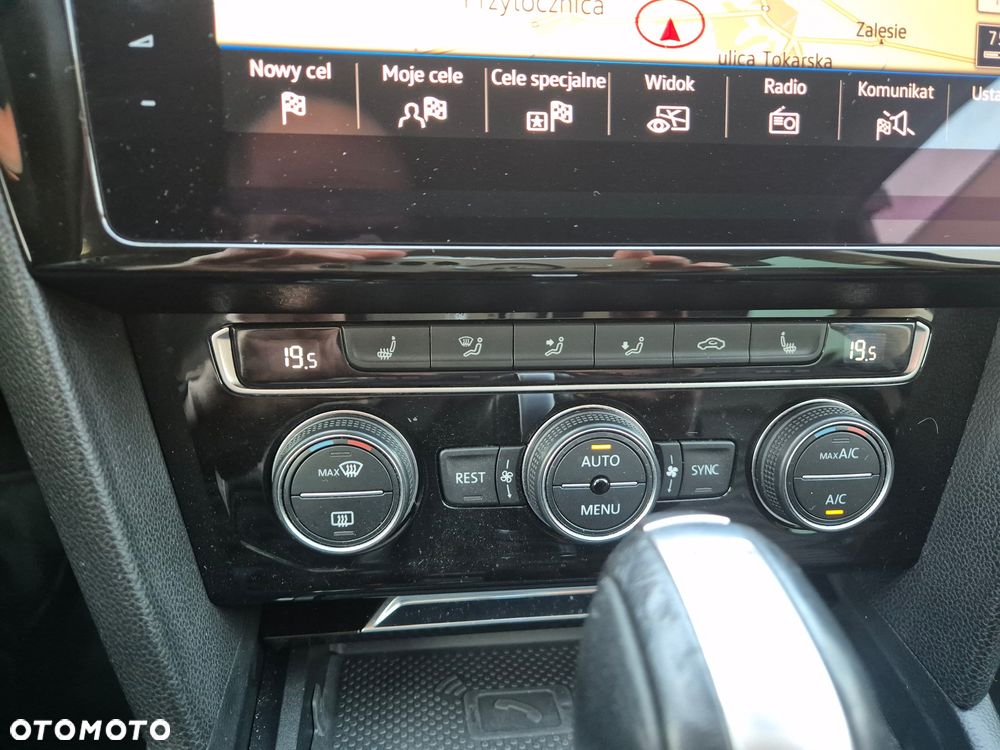 Volkswagen Passat 2.0 TDI SCR DSG Comfortline - 15