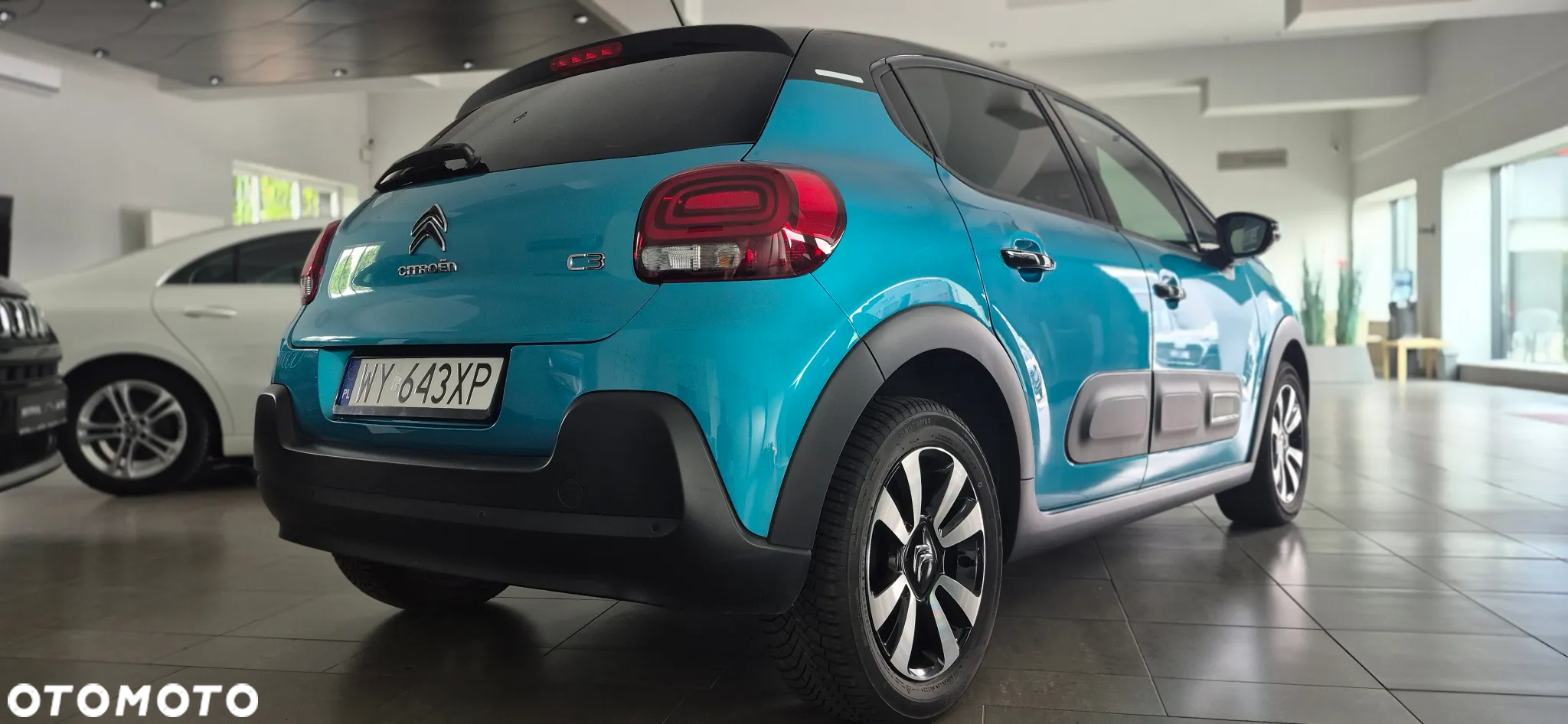 Citroën C3 1.2 PureTech Shine - 3