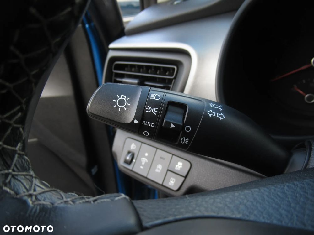 Kia Stonic 1.2 M - 13