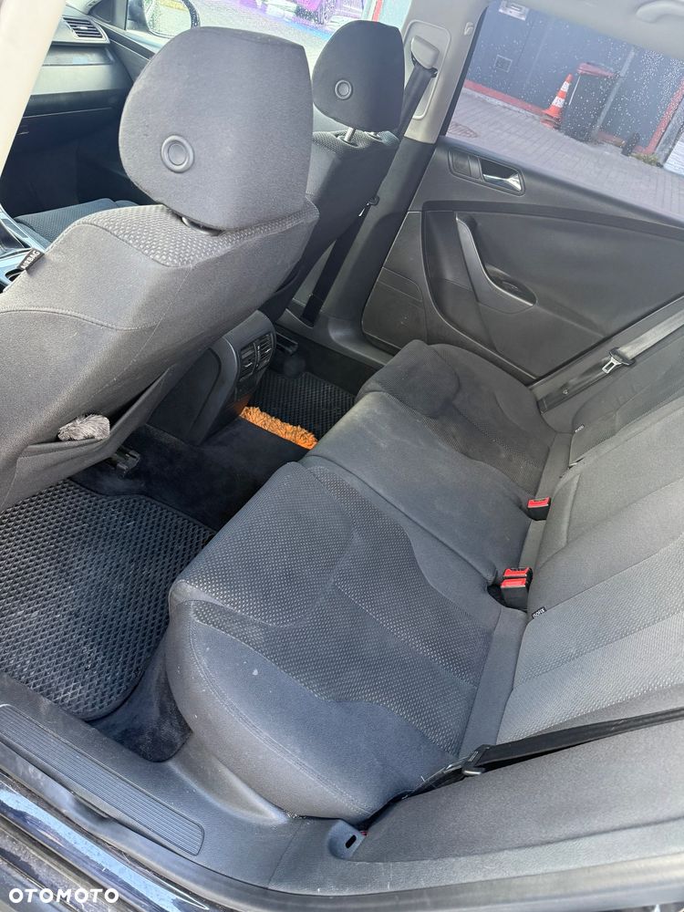 Volkswagen Passat 2.0 TDI Comfortline - 7