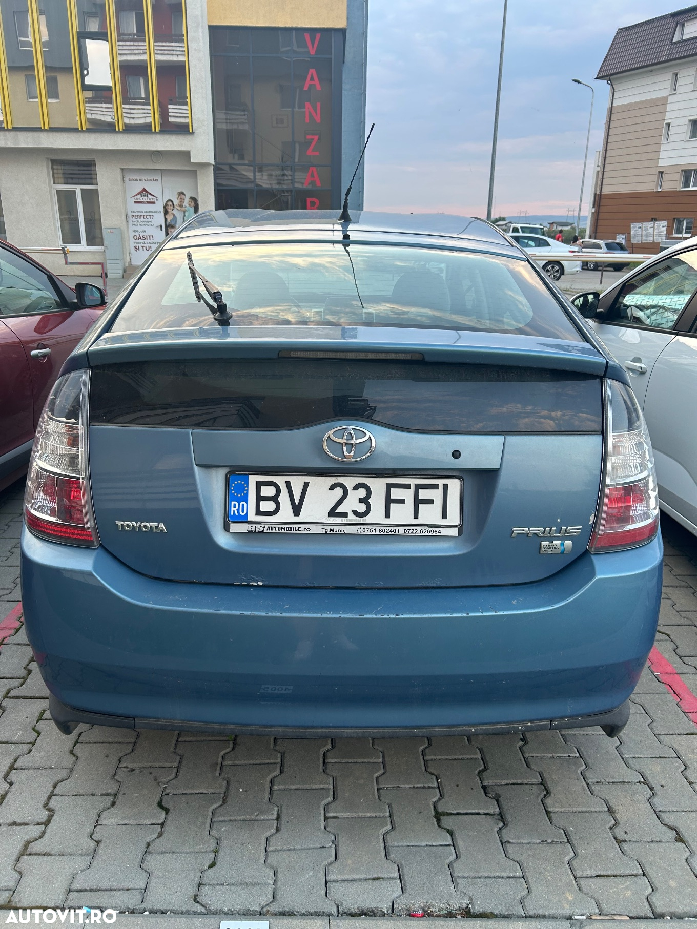 Toyota Prius - 2