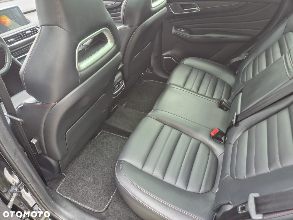 MG HS PHEV Luxury - 30
