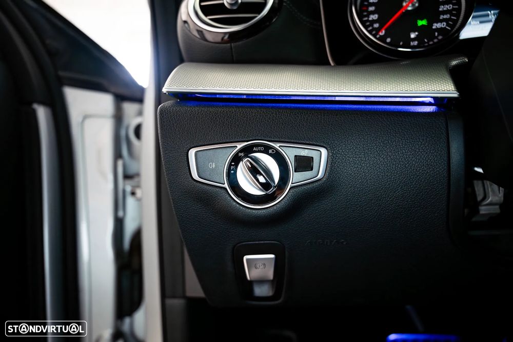 Mercedes-Benz E 220 d AMG Line - 21