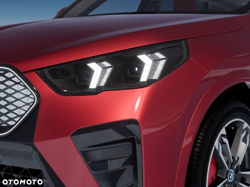 BMW iX2 - 11
