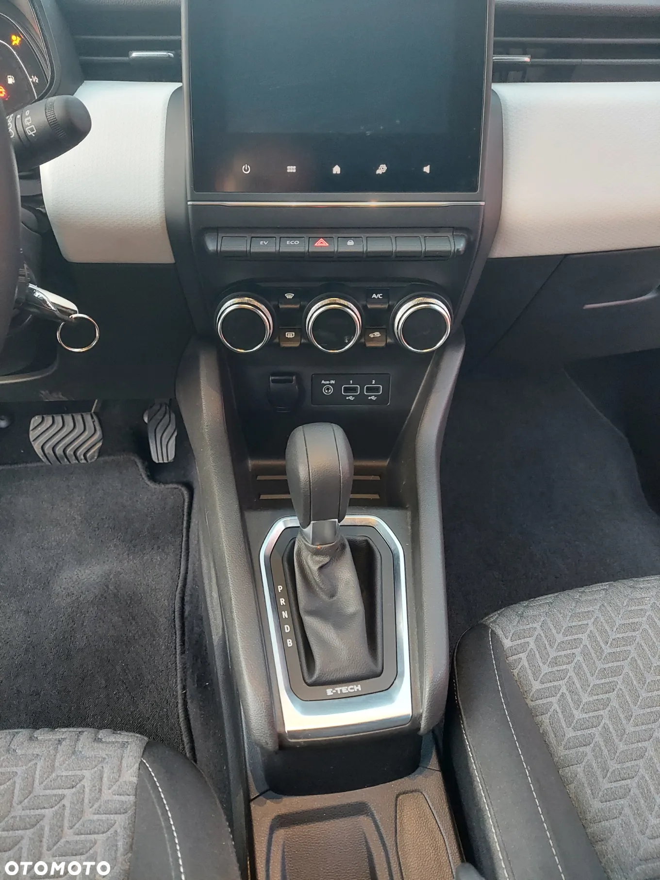 Renault Clio E-TECH Full Hybrid 145 EQUILIBRE - 18