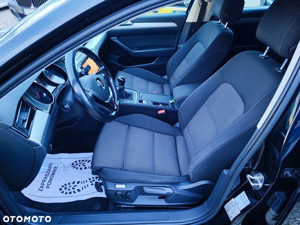 Volkswagen Passat 2.0 TDI BMT Comfortline - 14