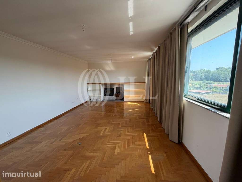 Apartamento T2 na Rua da Covinha, Pedroso, Vila Nova de Gaia - Grande imagem: 2/20