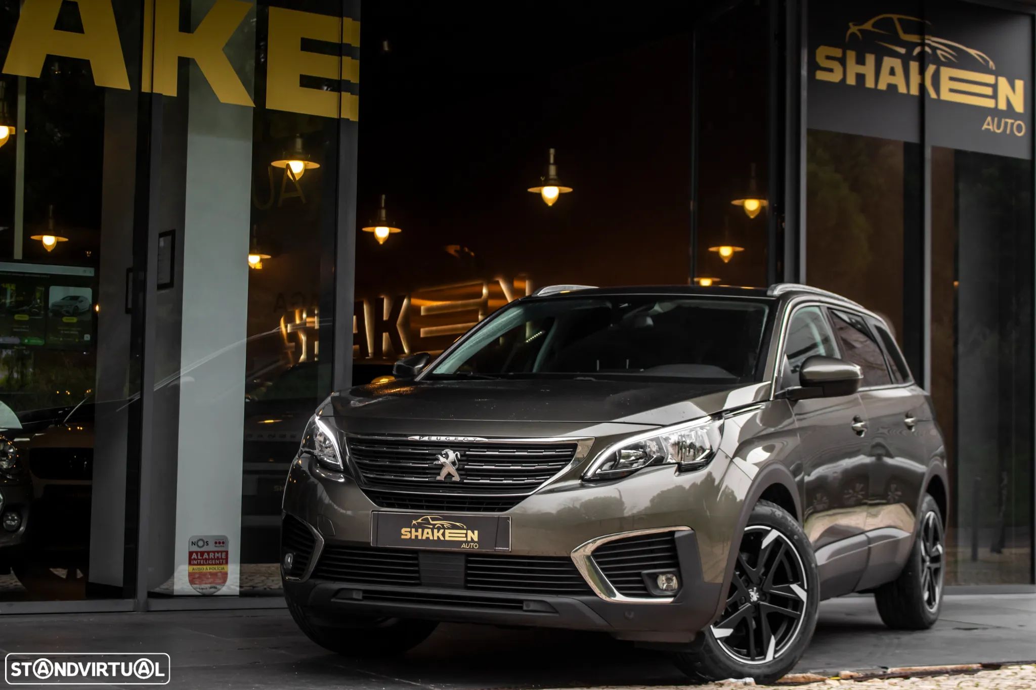 Peugeot 5008 1.2 PureTech Active - 1