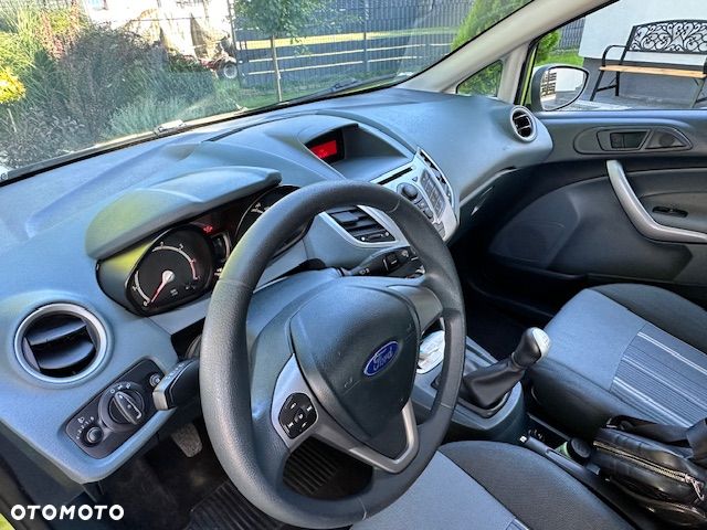 Ford Fiesta 1.25 Champions Edition - 12