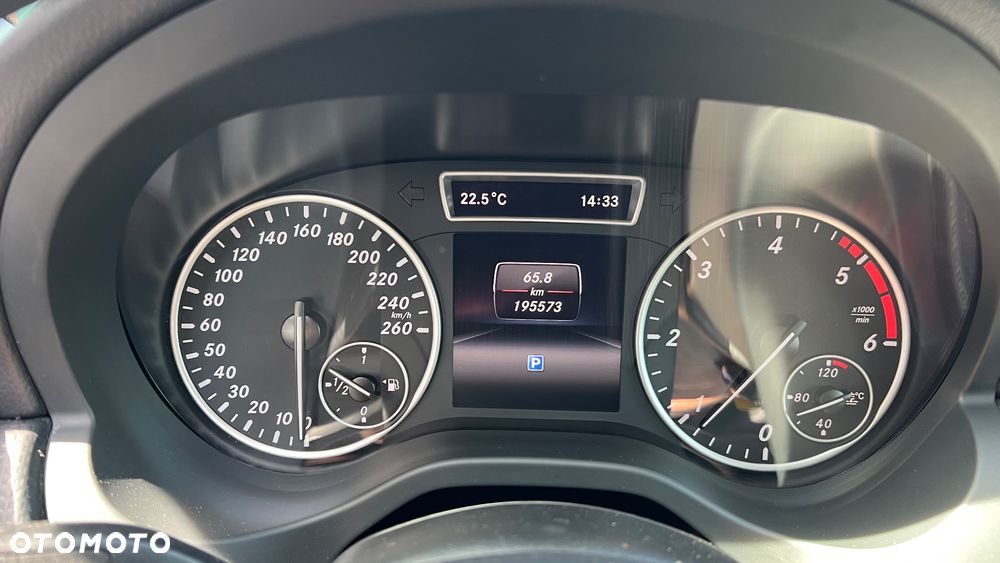 Mercedes-Benz Klasa A 180 CDI AMG Line - 11