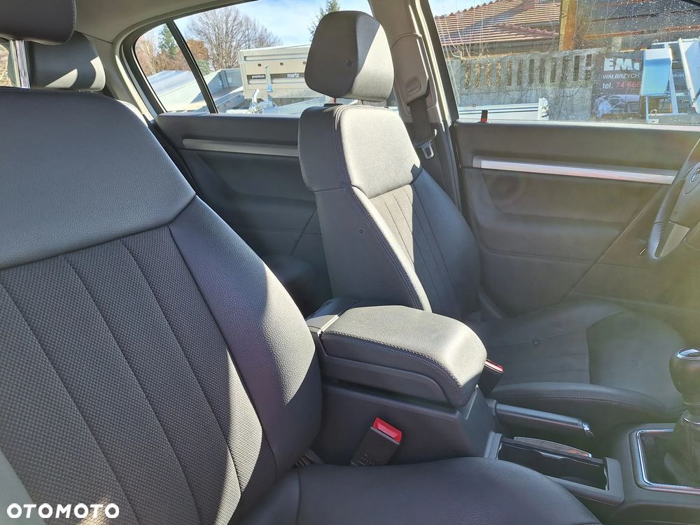 Opel Signum 1.9 CDTI Cosmo - 17