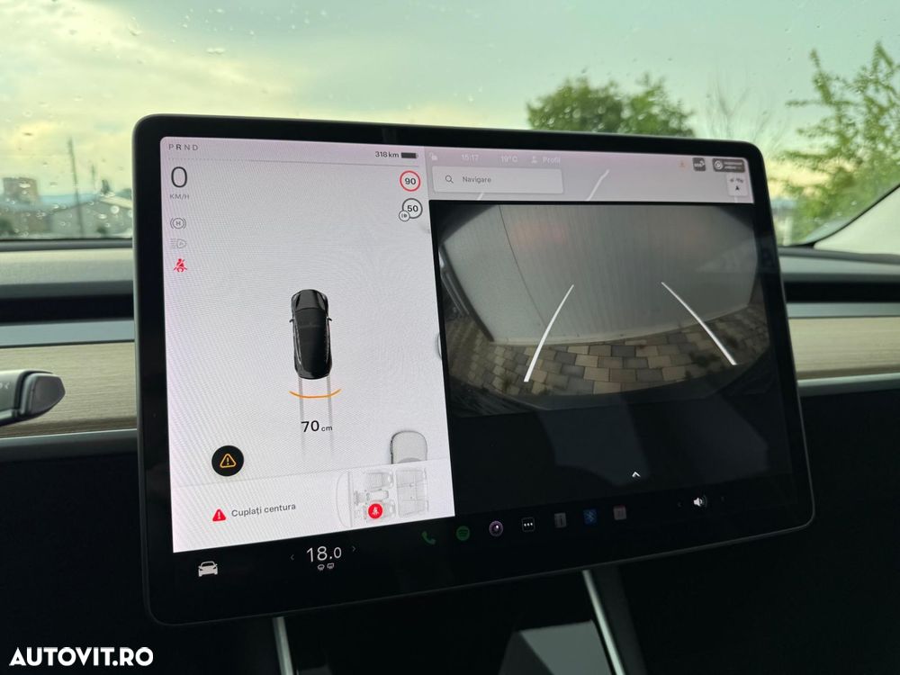 Tesla Model 3 - 11