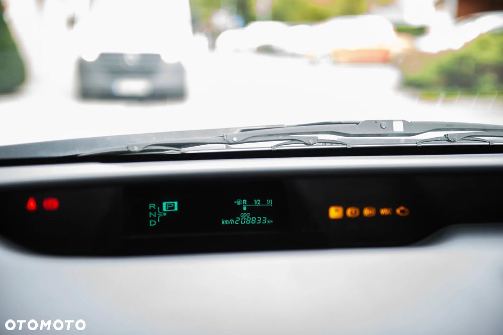 Toyota Prius 1.5 VVT-i Prestige - 27