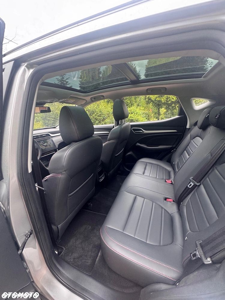 MG ZS ICE 1.5 VTI-tech Luxury - 19