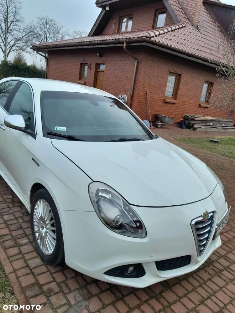 Alfa Romeo Giulietta 2.0 JTDM Distinctive - 2