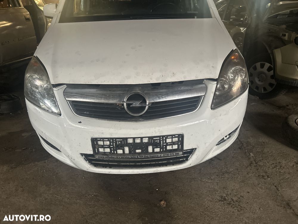 Far opel zafira b - 1