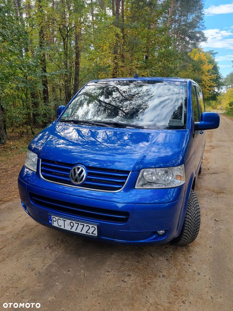 Volkswagen Multivan - 33