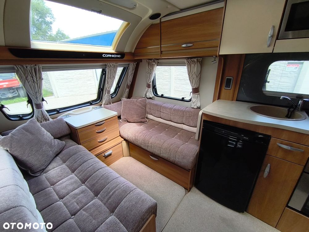 SWIFT CORNICHE 20/4 - 11