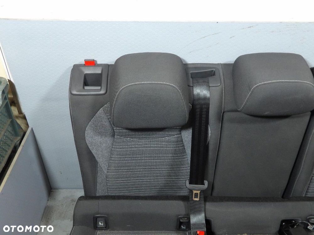 SKODA SUPERB IV 4 KOMBI KANAPA FOTEL TYŁ PODGRZEWANA - 3