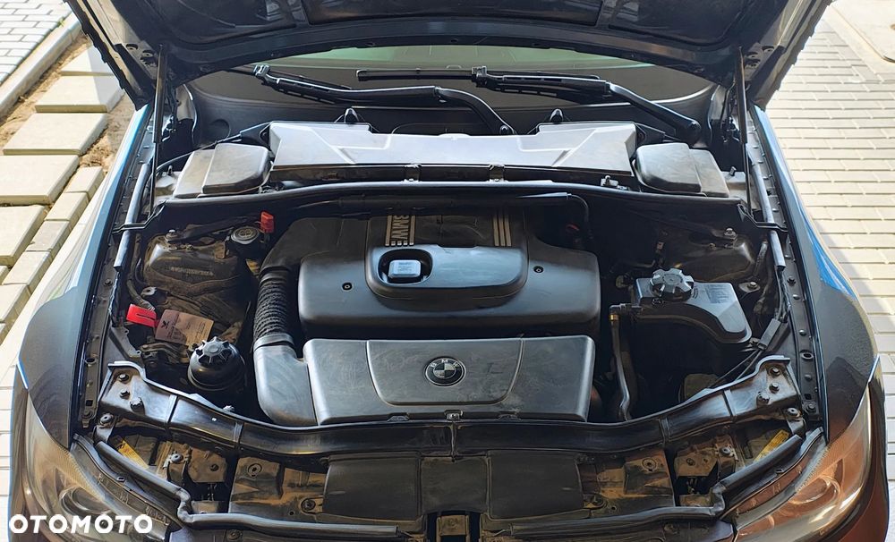 BMW Seria 3 - 25