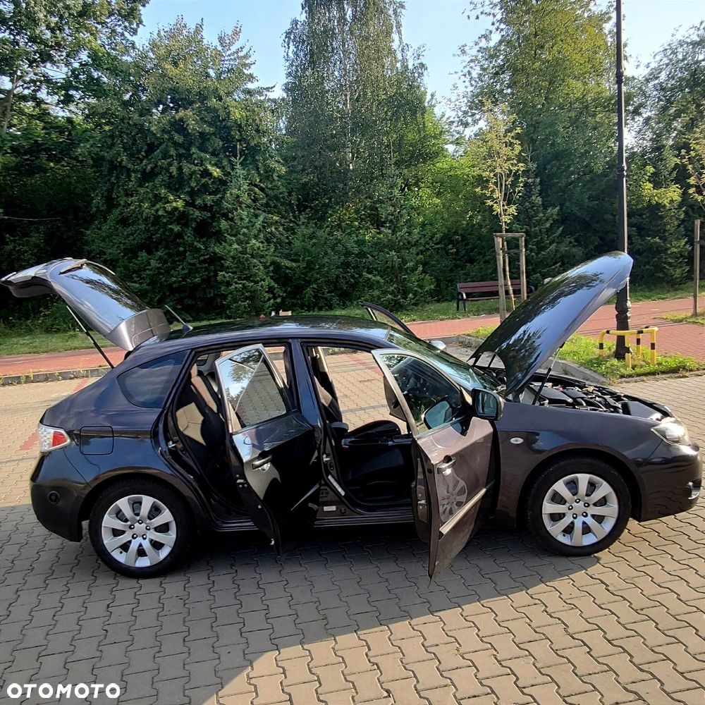 Subaru Impreza - 33