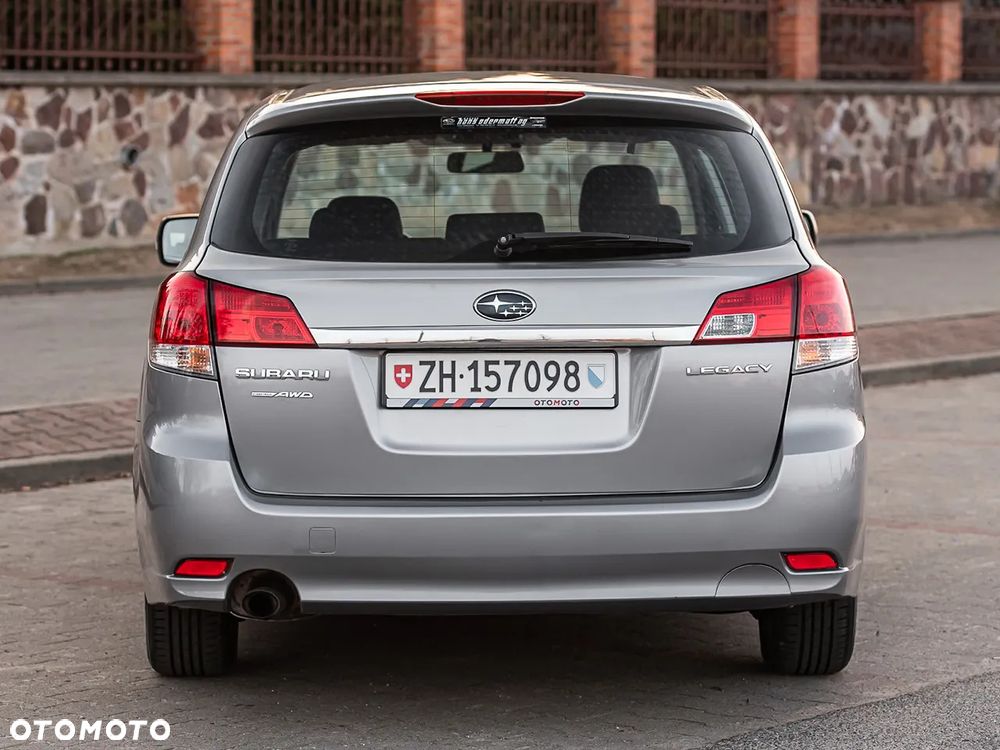 Subaru Legacy - 12