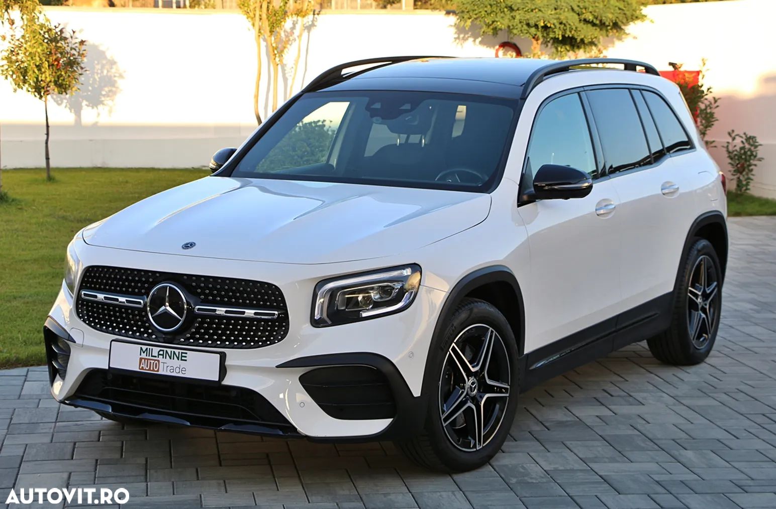 Mercedes-Benz GLB 250 4Matic 8G-DCT AMG Line Advanced Plus - 1