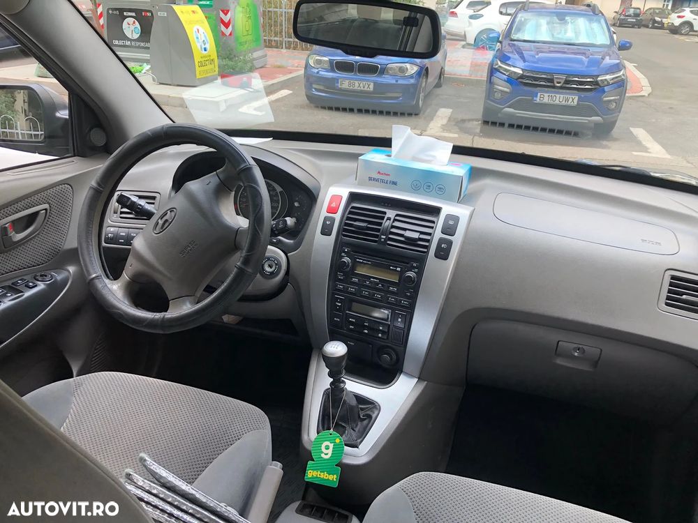 Hyundai Tucson 2.0 CRDI VGT GLS 4WD MT STYLE - 8