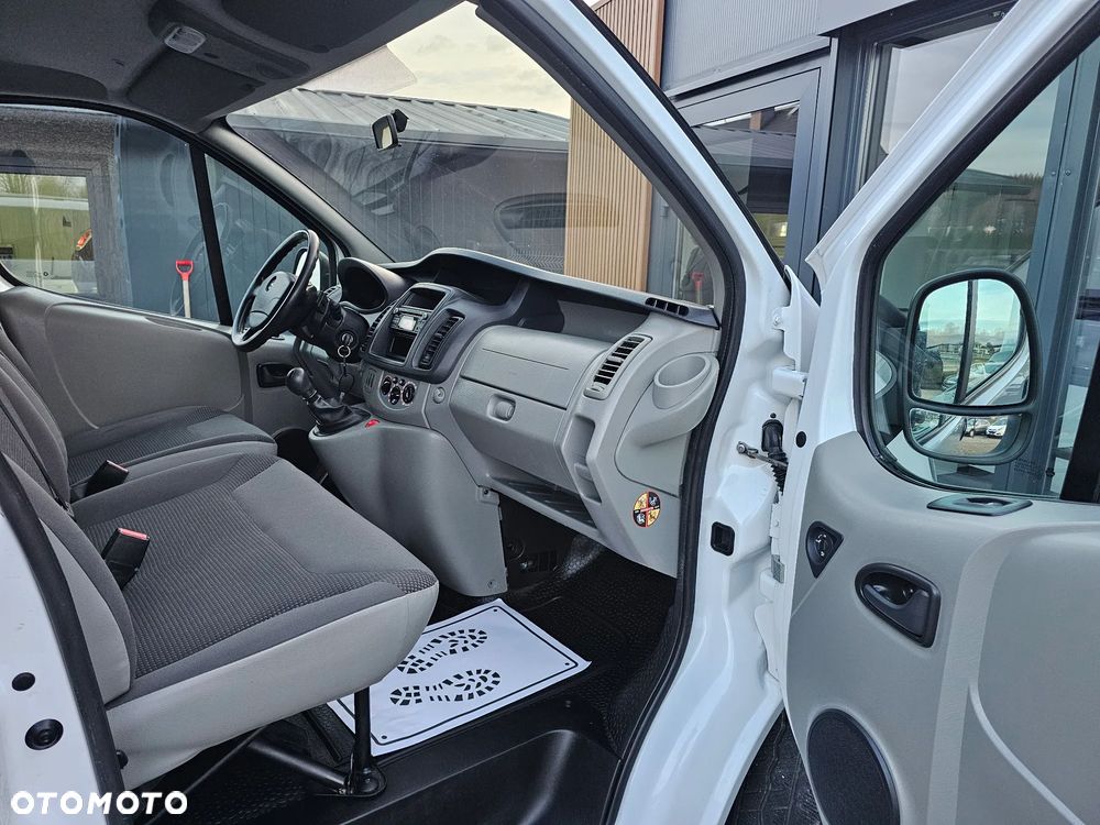 Opel Vivaro L2H1 2.9t Edition - 11