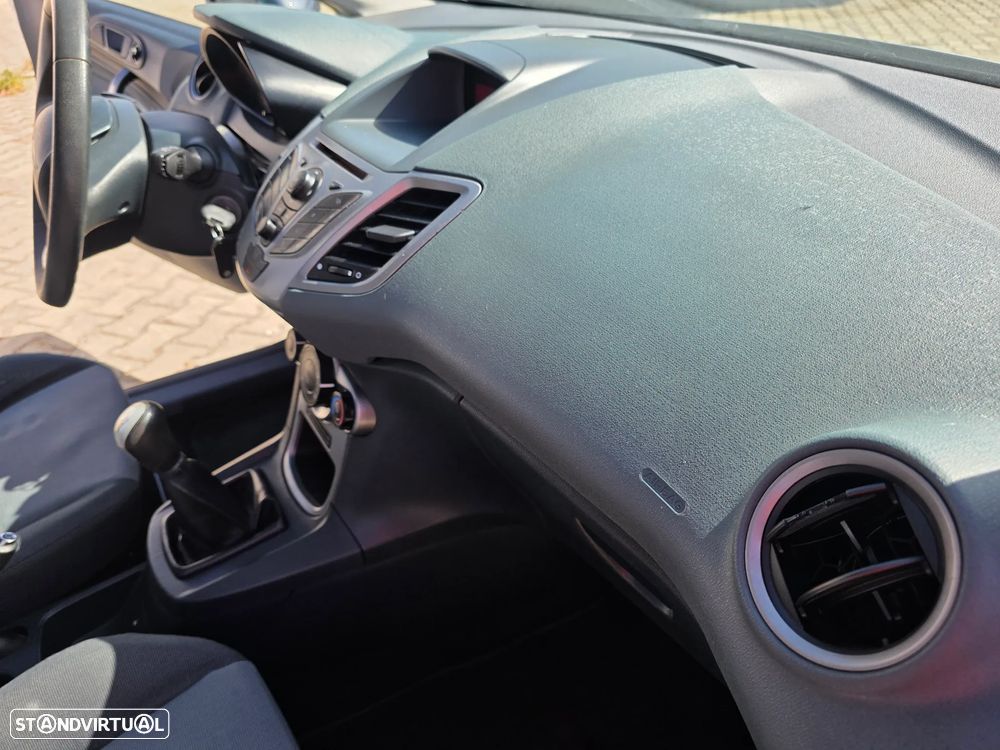 Ford Fiesta 1.25 Techno - 25