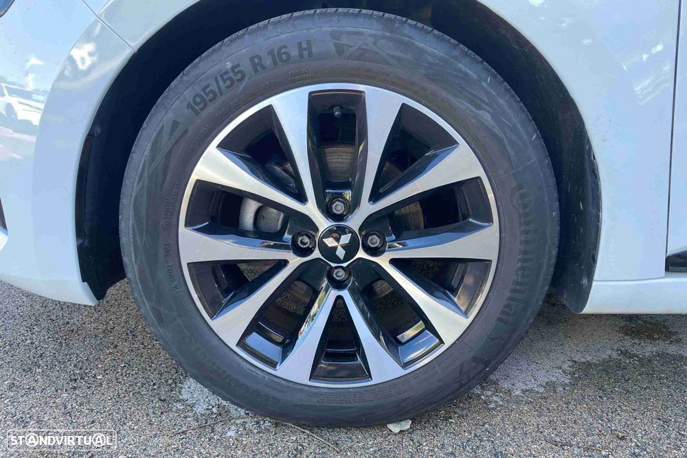 Mitsubishi Colt 1.0 MPI-T Invite - 6