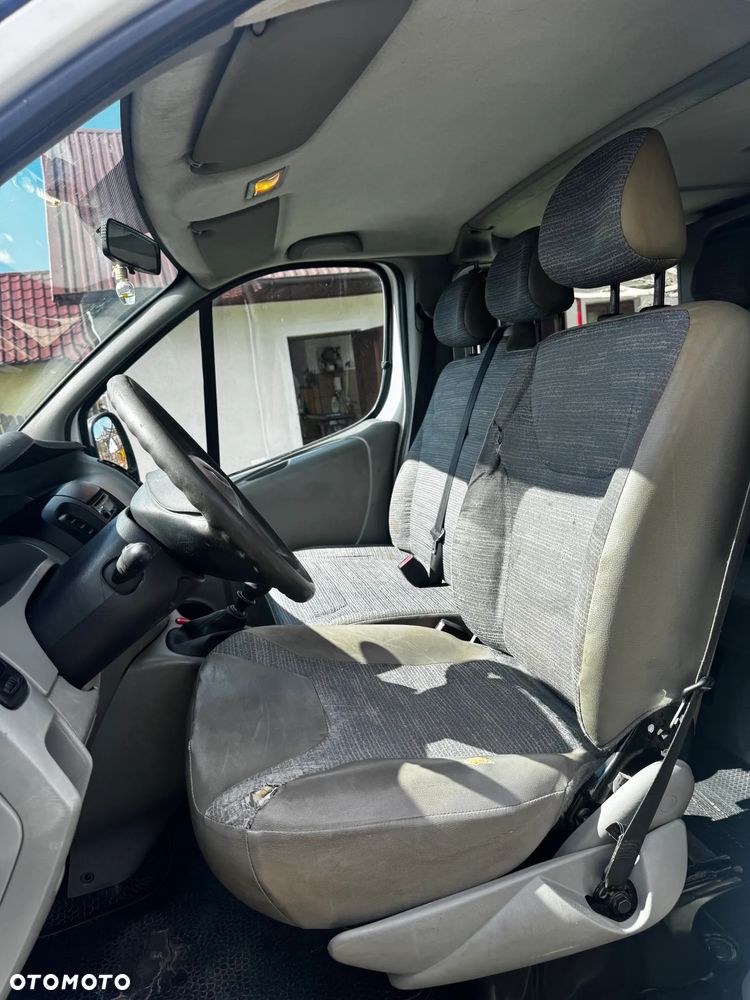 Renault Trafic - 10