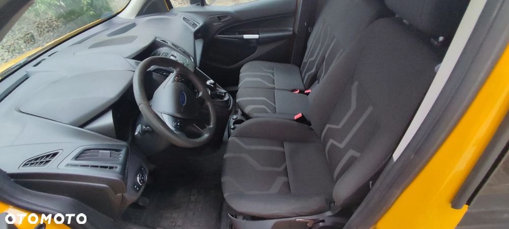 Ford Connect - 15