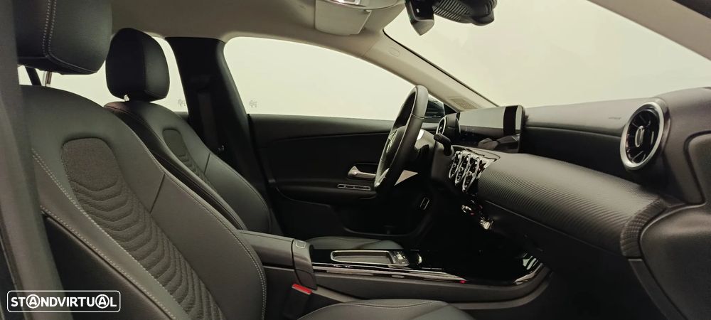 Mercedes-Benz CLA 180 d - 18