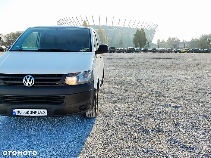 Volkswagen Caravelle - 21