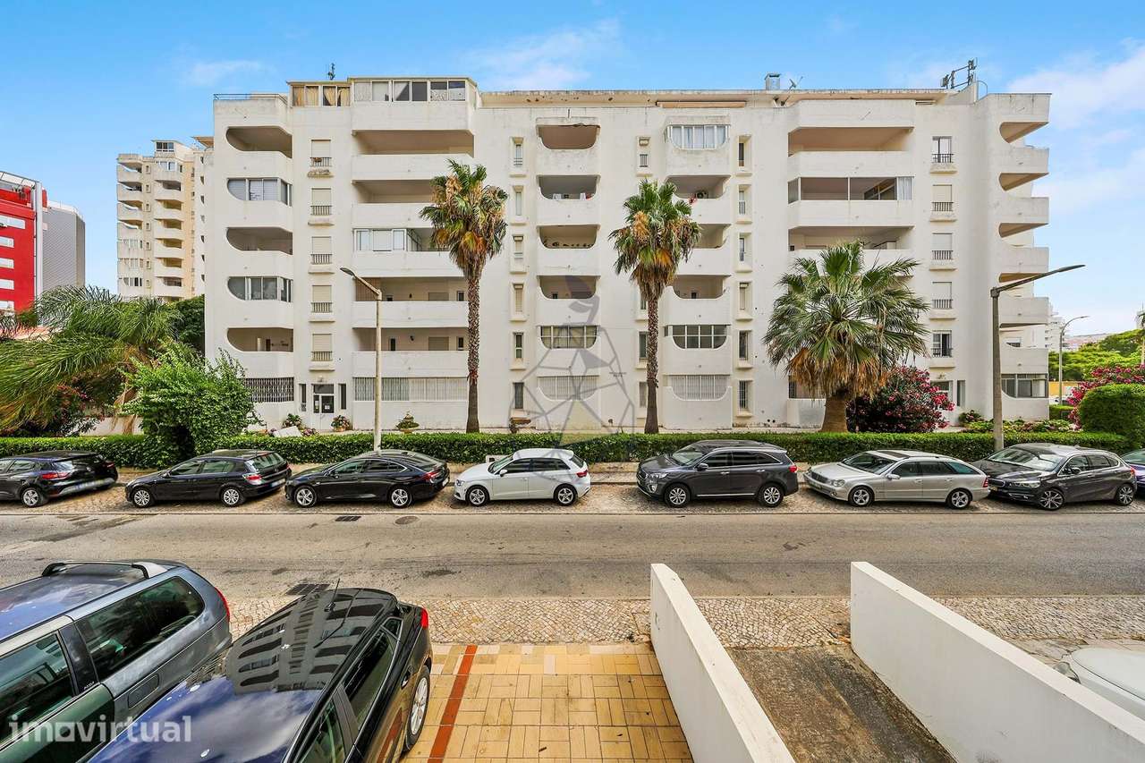 Apartamento T3 Renovado Frente-Mar na Marginal de Quarteira – Localiza - Grande imagem: 5/48