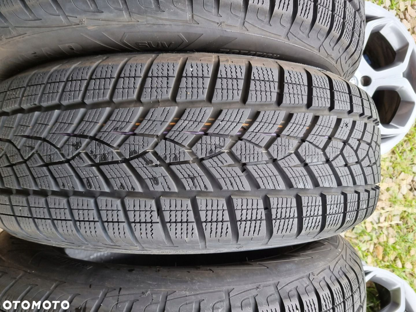 Opony GOODYEAR ULTRAGRIP performance 225/65r17 102H 2020r.7,5mm super stan - 4