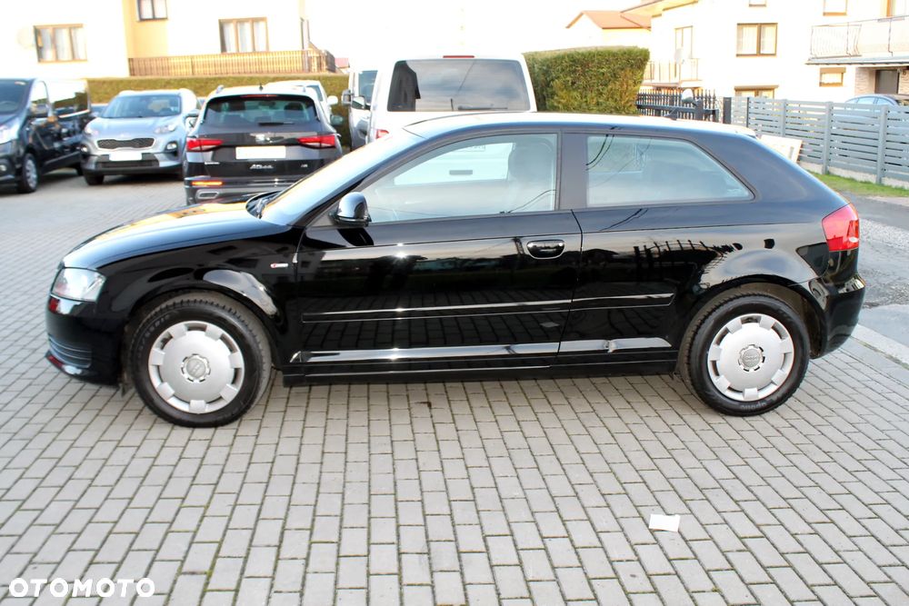 Audi A3 Sportback 2.0 TDI DPF Attraction - 7