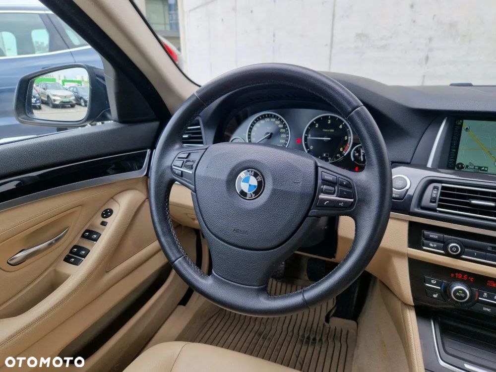 BMW Seria 5 520d - 19