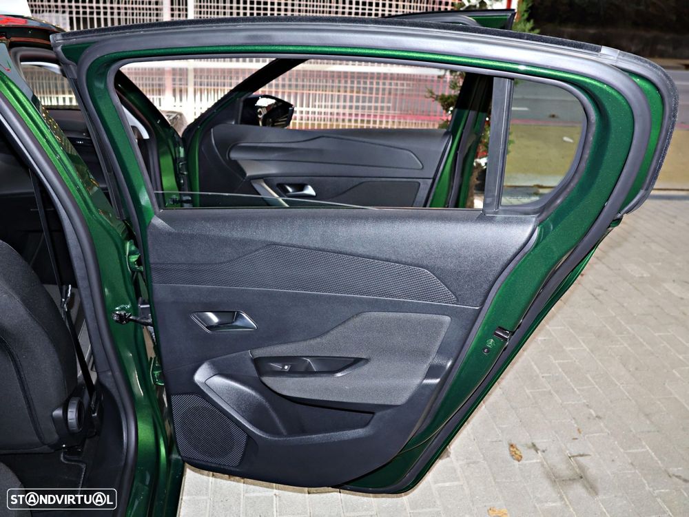 Peugeot 308 1.2 PureTech Active Pack - 38