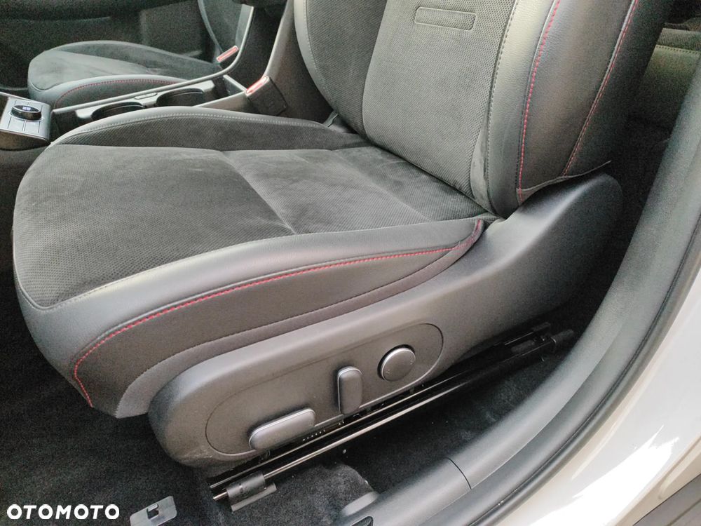 Hyundai Kona 1.6 GDI Hybrid N-Line DCT - 12