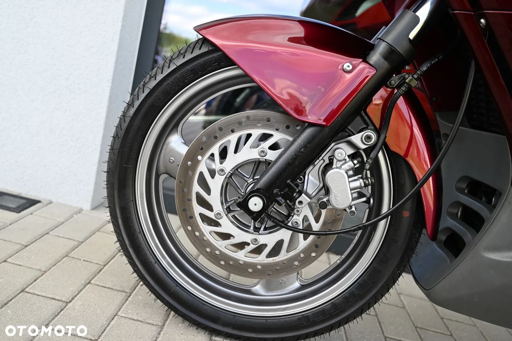 Honda ST - 23
