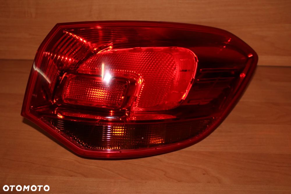LAMPA PRAWA TYLNA PRAWY TYŁ W BŁOTNIK JASNA OPEL ASTRA J KOMBI EUROPA ORYGINALNA 13282243 - 1