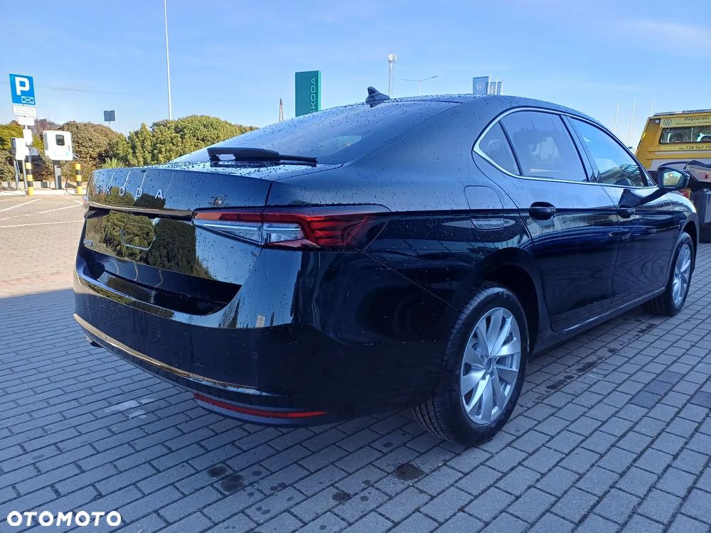 Skoda Superb 2.0 TSI Drive DSG - 6