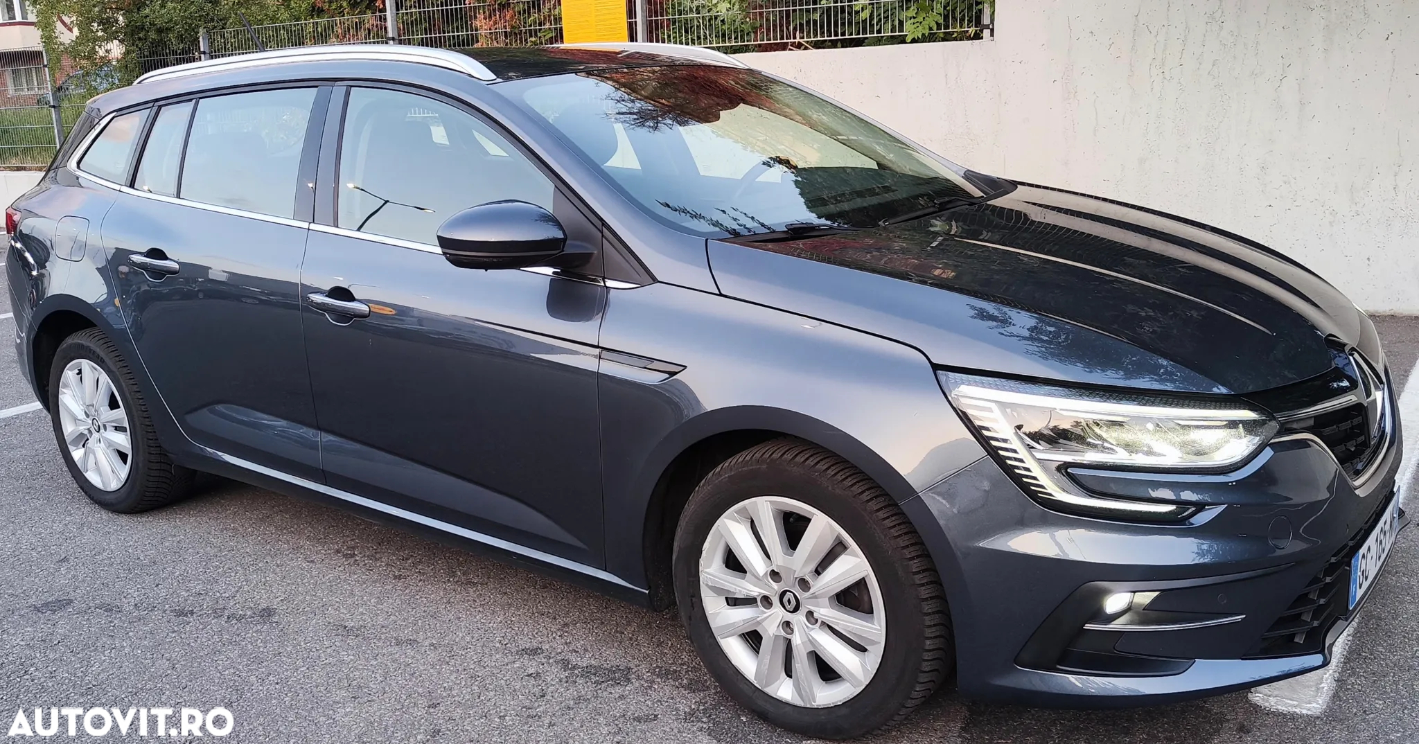 Renault Megane BLUE dCi 115 BUSINESS EDITION - 4