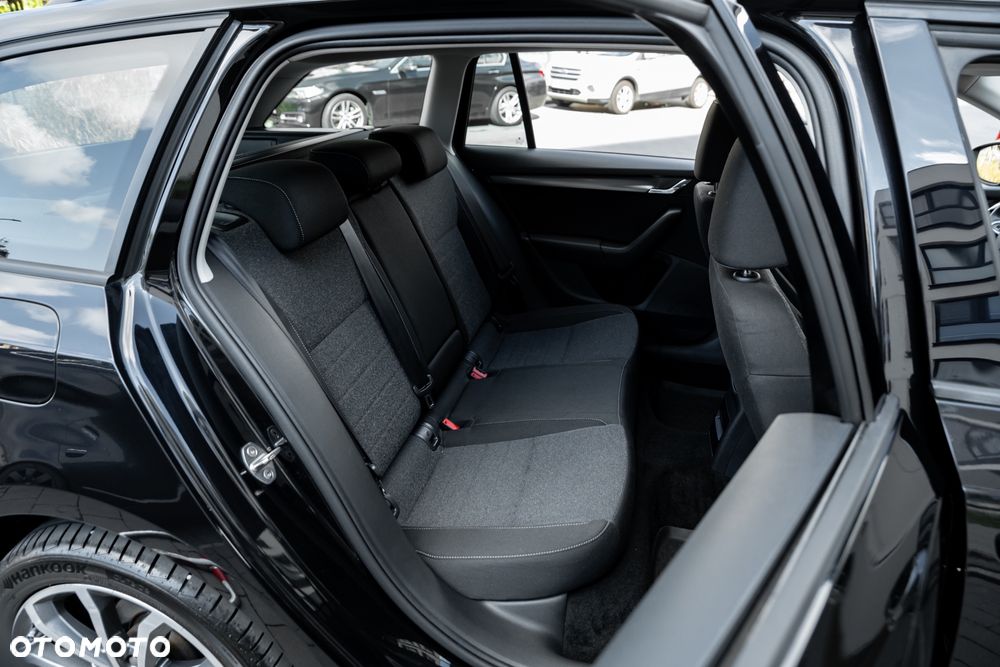 Skoda Octavia 1.5 TSI ACT DSG Soleil - 23